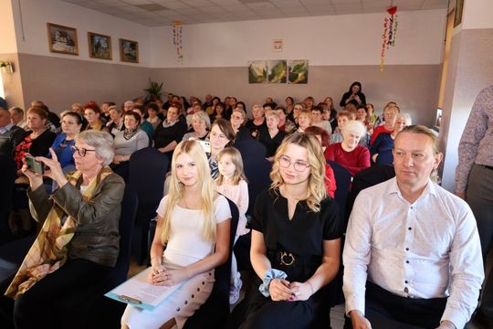 „Chwile wytchnienia na wysokim obcasie”, czyli Gminny Dzień Kobiet w Łaszczowie [ZDJĘCIA]