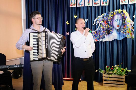 „Chwile wytchnienia na wysokim obcasie”, czyli Gminny Dzień Kobiet w Łaszczowie [ZDJĘCIA]