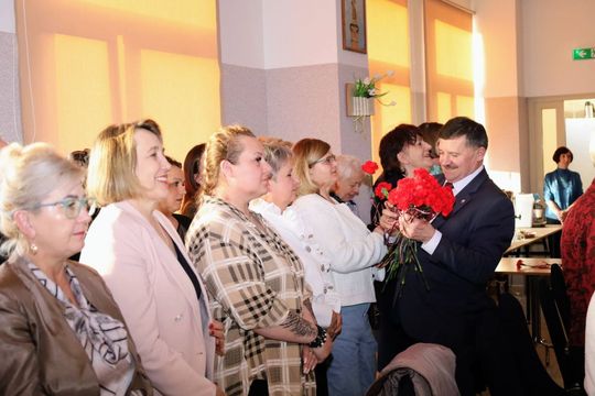 „Chwile wytchnienia na wysokim obcasie”, czyli Gminny Dzień Kobiet w Łaszczowie [ZDJĘCIA]