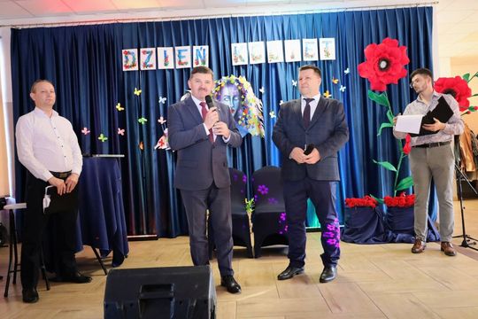 „Chwile wytchnienia na wysokim obcasie”, czyli Gminny Dzień Kobiet w Łaszczowie [ZDJĘCIA]