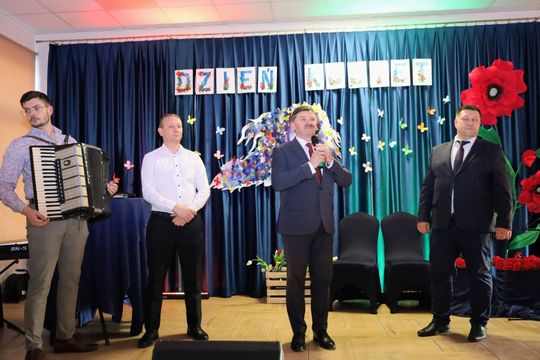 „Chwile wytchnienia na wysokim obcasie”, czyli Gminny Dzień Kobiet w Łaszczowie [ZDJĘCIA]