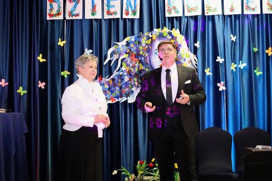 „Chwile wytchnienia na wysokim obcasie”, czyli Gminny Dzień Kobiet w Łaszczowie [ZDJĘCIA]