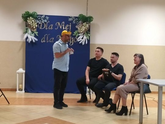 Rachanie: Dzień Kobiet i Mężczyzn świętowano z kabaretem Spoco Loco [ZDJĘCIA]