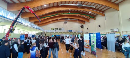 Tomaszów Lubelski: Rozpoczęły się Tomaszowskie Targi Pracy [ZDJĘCIA]