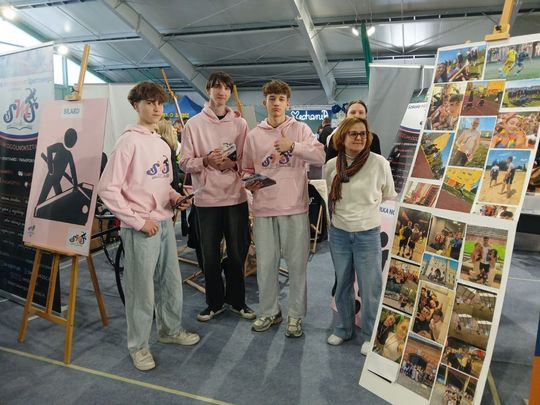 Zamość: Szkoły prezentują swoje oferty. To największe targi edukacyjne [ZDJĘCIA]