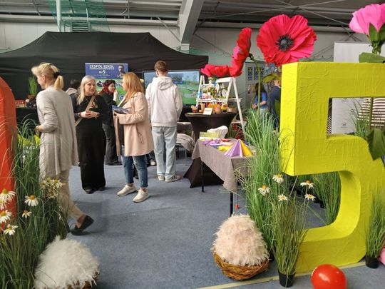 Zamość: Szkoły prezentują swoje oferty. To największe targi edukacyjne [ZDJĘCIA]