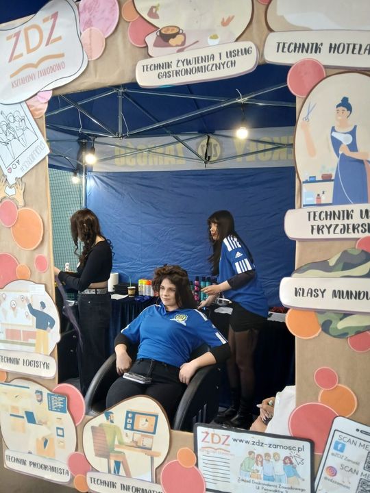 Zamość: Szkoły prezentują swoje oferty. To największe targi edukacyjne [ZDJĘCIA]