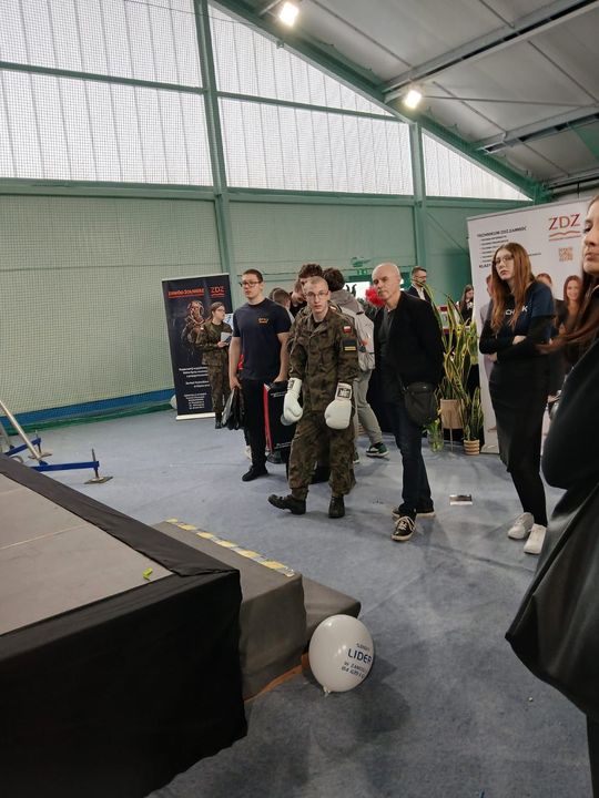 Zamość: Szkoły prezentują swoje oferty. To największe targi edukacyjne [ZDJĘCIA]