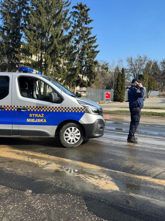 Zamość: duża awaria magistrali. Mieszkańcy bez wody, są beczkowozy [ZDJĘCIA]