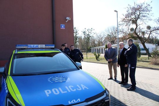Nowe radiowozy dla tomaszowskiej policji [ZDJĘCIA]