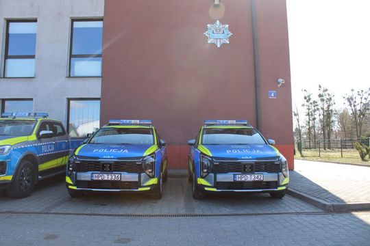 Nowe radiowozy dla tomaszowskiej policji [ZDJĘCIA]