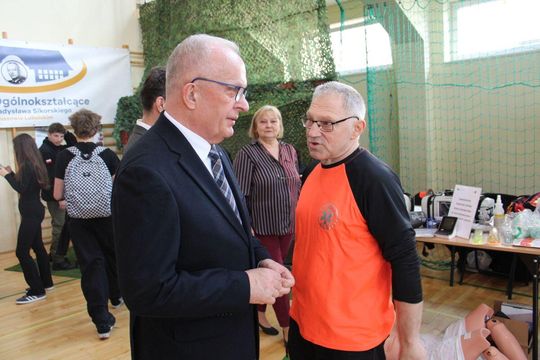 Tomaszowskie Targi Pracy cieszyły się dużym zainteresowaniem [ZDJĘCIA]