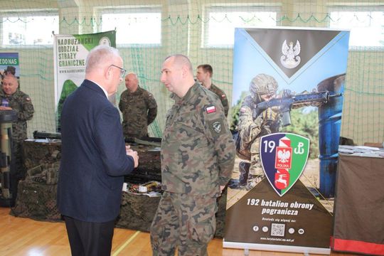 Tomaszowskie Targi Pracy cieszyły się dużym zainteresowaniem [ZDJĘCIA]