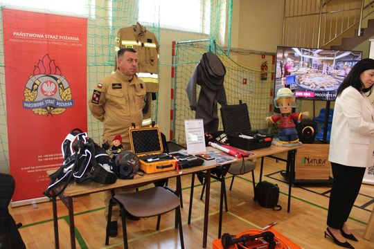 Tomaszowskie Targi Pracy cieszyły się dużym zainteresowaniem [ZDJĘCIA]