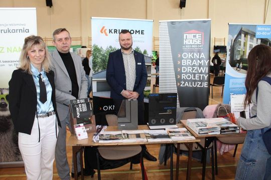 Tomaszowskie Targi Pracy cieszyły się dużym zainteresowaniem [ZDJĘCIA]