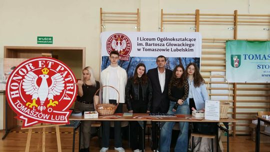 Tomaszowskie Targi Pracy cieszyły się dużym zainteresowaniem [ZDJĘCIA]