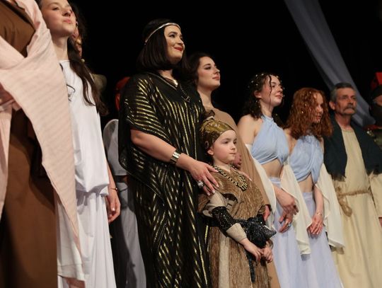 Quo vadis człowieku. Spektakl w reżyserii Marii Kozyry na deskach TDK [ZDJĘCIA]