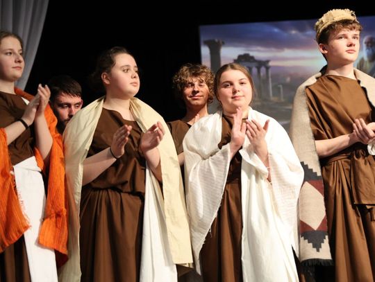 Quo vadis człowieku. Spektakl w reżyserii Marii Kozyry na deskach TDK [ZDJĘCIA]