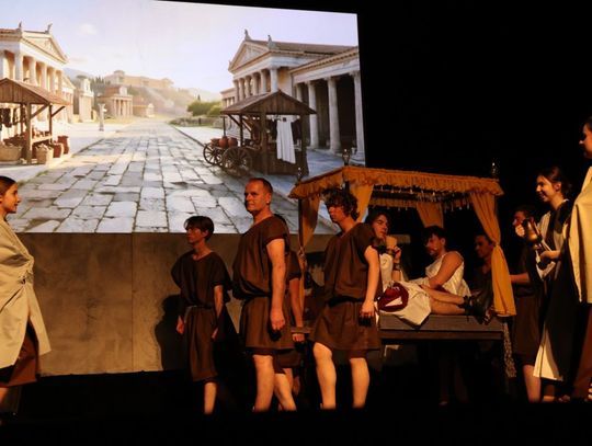 Quo vadis człowieku. Spektakl w reżyserii Marii Kozyry na deskach TDK [ZDJĘCIA]