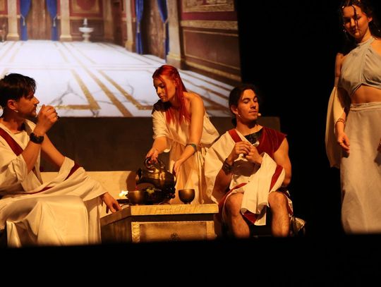 Quo vadis człowieku. Spektakl w reżyserii Marii Kozyry na deskach TDK [ZDJĘCIA]