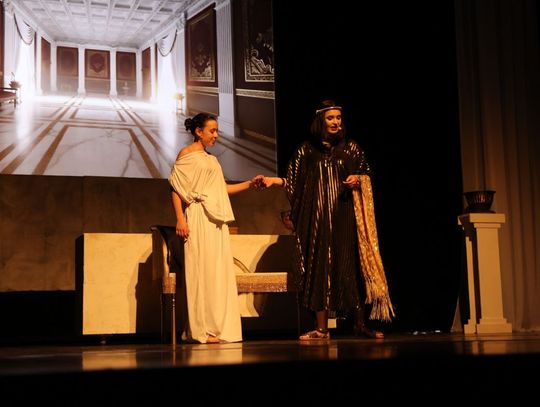 Quo vadis człowieku. Spektakl w reżyserii Marii Kozyry na deskach TDK [ZDJĘCIA]