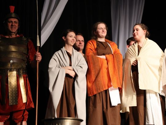 Quo vadis człowieku. Spektakl w reżyserii Marii Kozyry na deskach TDK [ZDJĘCIA]