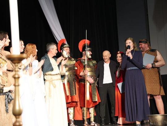 Quo vadis człowieku. Spektakl w reżyserii Marii Kozyry na deskach TDK [ZDJĘCIA]