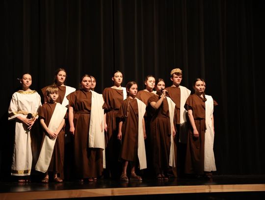 Quo vadis człowieku. Spektakl w reżyserii Marii Kozyry na deskach TDK [ZDJĘCIA]