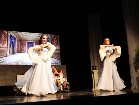 Quo vadis człowieku. Spektakl w reżyserii Marii Kozyry na deskach TDK [ZDJĘCIA]