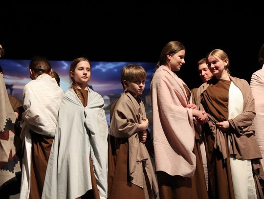 Quo vadis człowieku. Spektakl w reżyserii Marii Kozyry na deskach TDK [ZDJĘCIA]