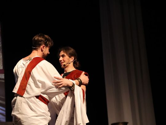 Quo vadis człowieku. Spektakl w reżyserii Marii Kozyry na deskach TDK [ZDJĘCIA]