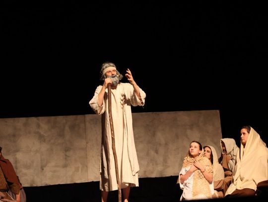 Quo vadis człowieku. Spektakl w reżyserii Marii Kozyry na deskach TDK [ZDJĘCIA]