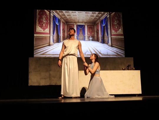 Quo vadis człowieku. Spektakl w reżyserii Marii Kozyry na deskach TDK [ZDJĘCIA]