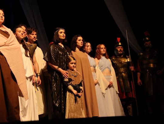 Quo vadis człowieku. Spektakl w reżyserii Marii Kozyry na deskach TDK [ZDJĘCIA]