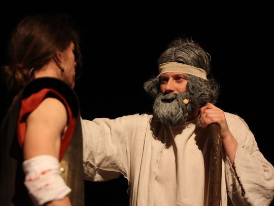 Quo vadis człowieku. Spektakl w reżyserii Marii Kozyry na deskach TDK [ZDJĘCIA]