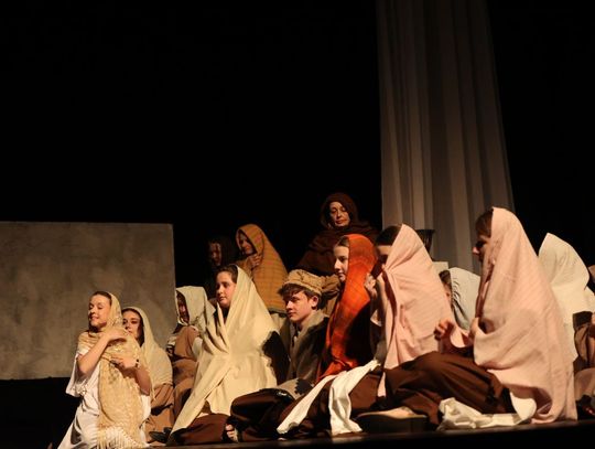 Quo vadis człowieku. Spektakl w reżyserii Marii Kozyry na deskach TDK [ZDJĘCIA]