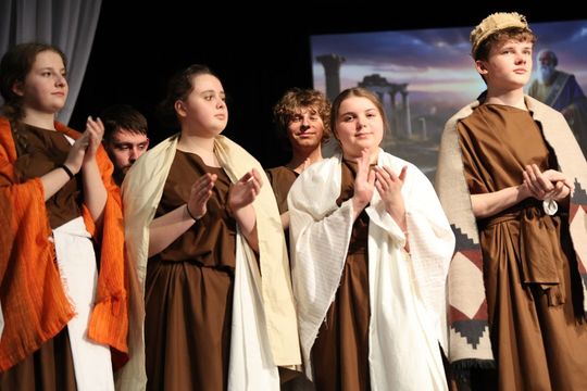 Quo vadis człowieku. Spektakl w reżyserii Marii Kozyry na deskach TDK [ZDJĘCIA]