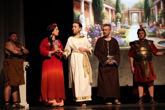 Quo vadis człowieku. Spektakl w reżyserii Marii Kozyry na deskach TDK [ZDJĘCIA]