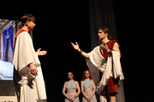 Quo vadis człowieku. Spektakl w reżyserii Marii Kozyry na deskach TDK [ZDJĘCIA]