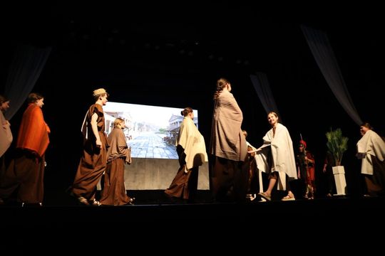 Quo vadis człowieku. Spektakl w reżyserii Marii Kozyry na deskach TDK [ZDJĘCIA]