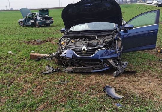 Wypadek w gminie Łaszczów. Kierowcy w szpitalu [ZDJĘCIA]