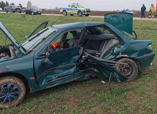 Wypadek w gminie Łaszczów. Kierowcy w szpitalu [ZDJĘCIA]