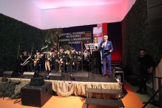  Festiwal Piosenki Wojskowej „Piosenki z wojskowego plecaka” w Zamościu - galeria zdjęć