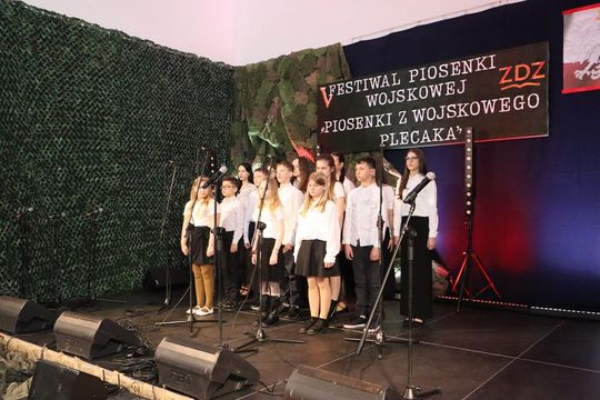  Festiwal Piosenki Wojskowej „Piosenki z wojskowego plecaka” w Zamościu - galeria zdjęć