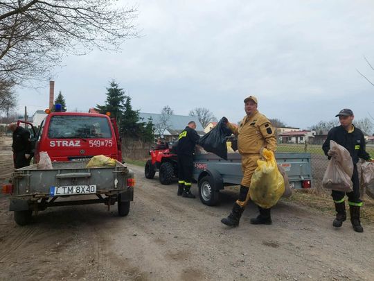 Sprzątali w Bełżcu, Żernikach, Przeorsku i na Siwej Dolinie [ZDJĘCIA]