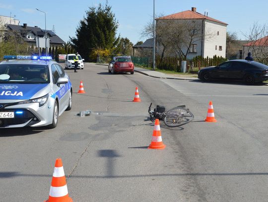 Chyża: 84-letni rowerzysta potrącony przez kierującego audi [ZDJĘCIA]