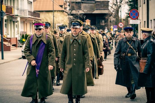 Tomaszów Lubelski: Marsz Pamięci Ofiar Zbrodni Katyńskiej i Zesłańców na Sybir [ZDJĘCIA]