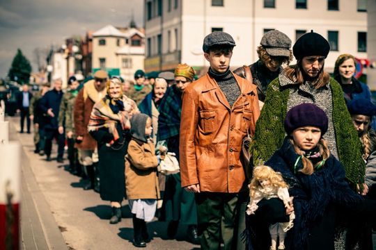Tomaszów Lubelski: Marsz Pamięci Ofiar Zbrodni Katyńskiej i Zesłańców na Sybir [ZDJĘCIA]