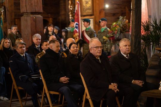 Tomaszów Lubelski: Marsz Pamięci Ofiar Zbrodni Katyńskiej i Zesłańców na Sybir [ZDJĘCIA]