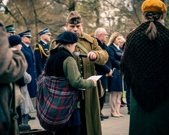 Tomaszów Lubelski: Marsz Pamięci Ofiar Zbrodni Katyńskiej i Zesłańców na Sybir [ZDJĘCIA]